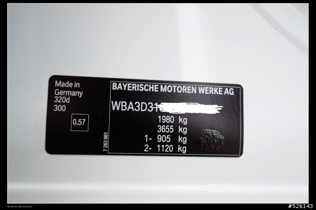 BMW 320d Sport line F30 開箱與分享[4/8更新 平均油耗 19.7 Km/L]