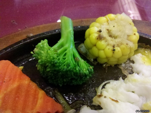 對番阿拉牛排館服務生致歉文