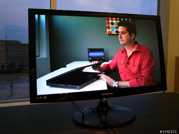 【極簡風．型會議】ＳＡＭＳＵＮＧ美型商務顯示器ＳＢ３５０