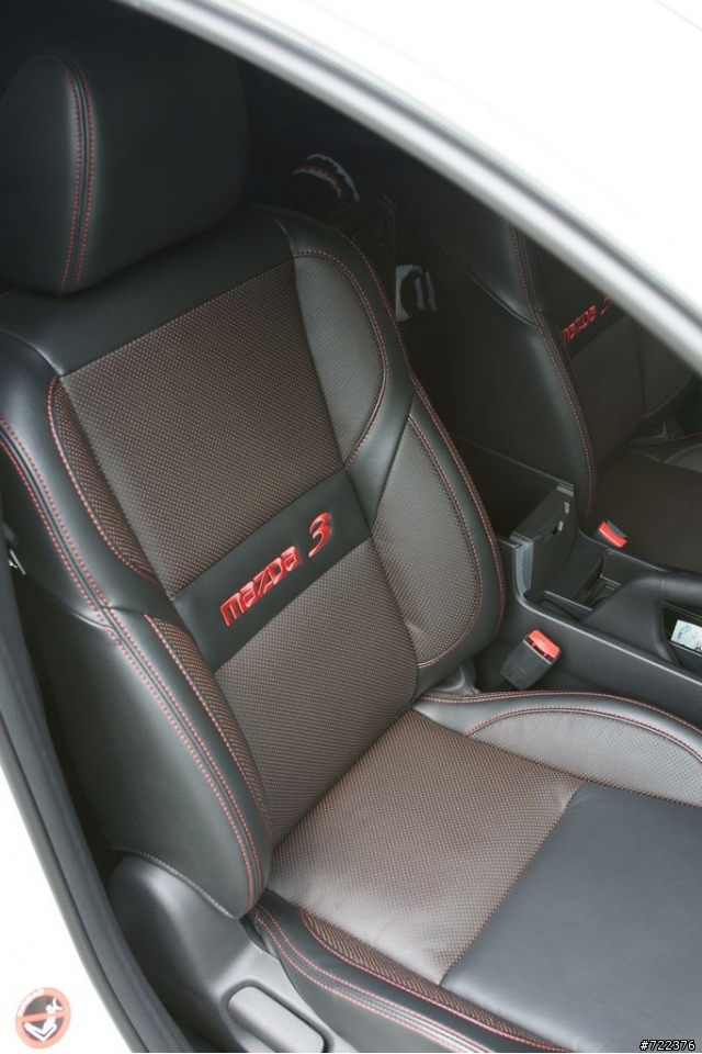 交車後純開箱 MAZDA3 行動版 圖多慎入