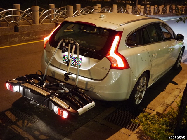 [update]超多圖不專業開箱 等待已久的VOLVO V60入手 腳踏車架上身 左撇子曝光