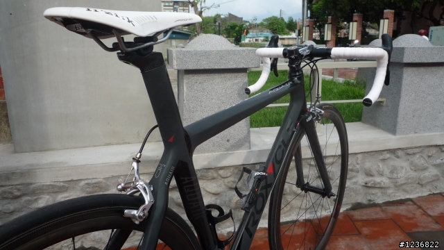 [ 開箱開箱] ROXYCLE 亞洲精工 霧消光與亮碳纖一次滿足