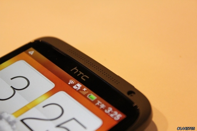 (新增福利社)× ×【體驗會分享】HTC ONE X 體驗會——掀起手機相機革命潮，實測潔白機背做筆記好方便 × ×