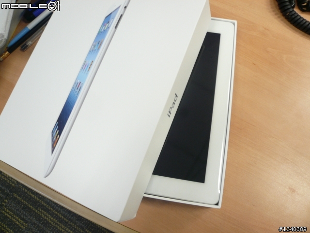 我也要開箱~日本來的new iPad 32G ,我把她取名叫小白