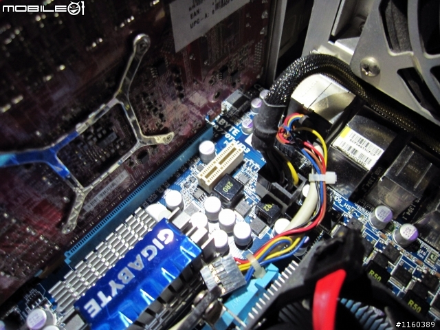 [遲來的開箱]補充SATA3線 + 創見-PDC3 (USB3.0+SATA-III擴充卡) + Intel SSD 520 120GB