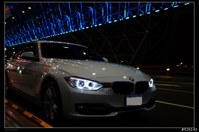 極致 BMW F30