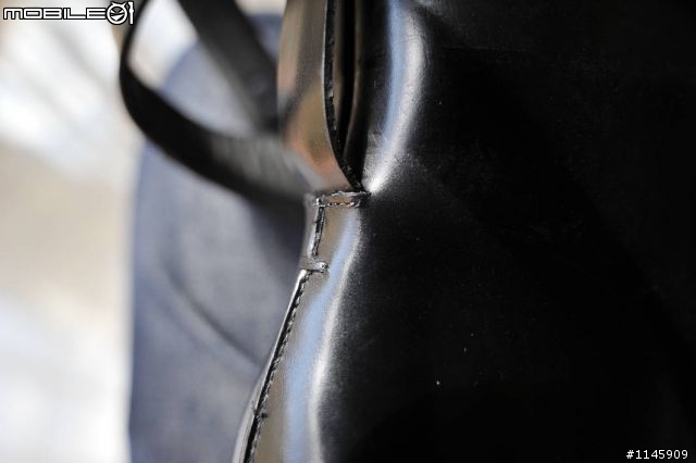 [我不是蜈蚣] 交到壞朋友之Dior Homme 皮條靴
