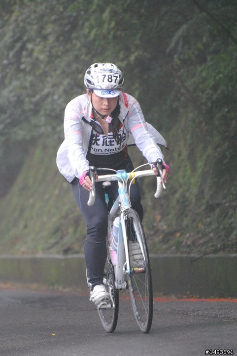 決戰大屯山賽事舉辦美女選秀竟然沒先通知(三千張已上傳)