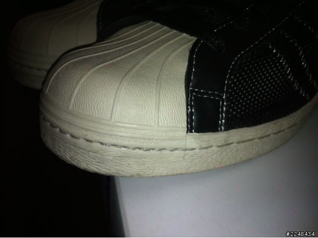 adidas黑呼吸