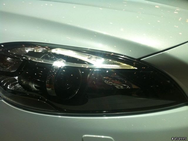 Volvo New V40實車照片(補上v40國際官方網站及專屬facebook)
