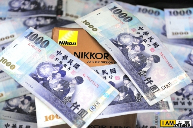 [開箱] 第一次買新鏡頭 Nikon 35mm 1.8G 開箱