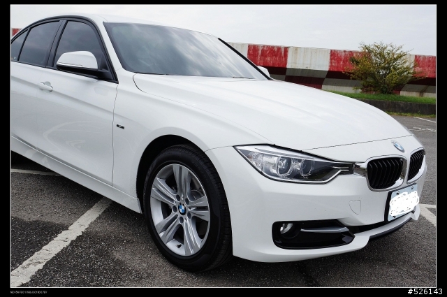 BMW 320d Sport line F30 開箱與分享[4/8更新 平均油耗 19.7 Km/L]