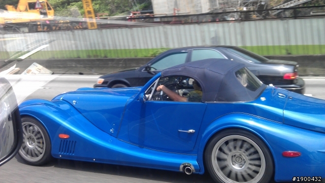 請問大大們，這是什麼車?
