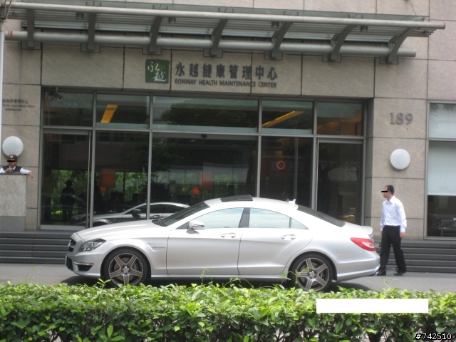 剛查了一下這台要758萬呀