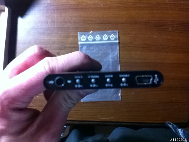 [開箱] 薄薄一片幾乎忘了它的存在Arrow 4G 隨身耳擴