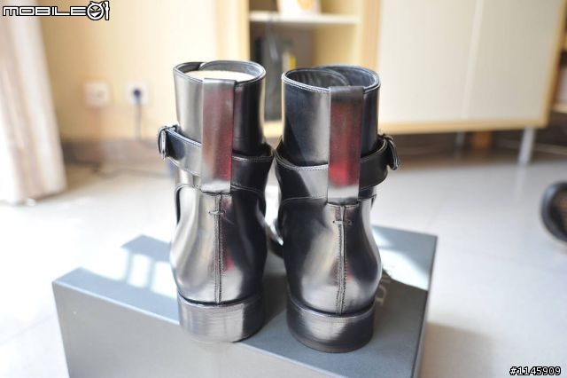 [我不是蜈蚣] 交到壞朋友之Dior Homme 皮條靴