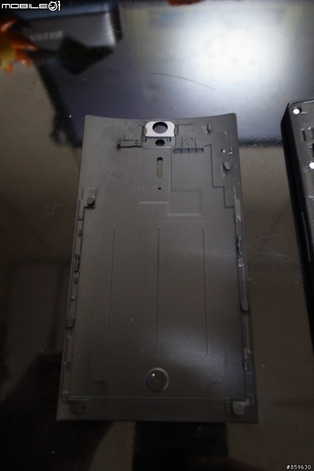 [補圖+再度開箱]Xperia S 一個月後的換新品。
