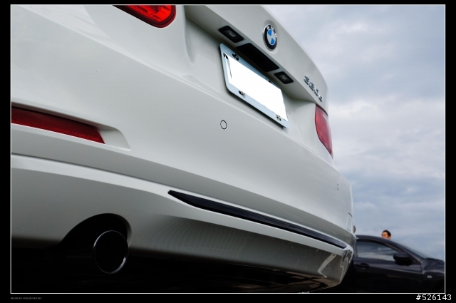 極致 BMW F30