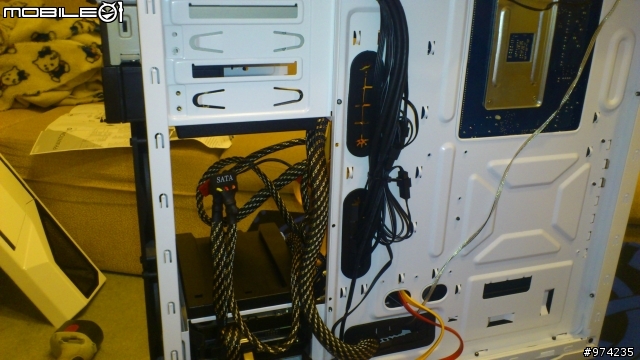 (開箱)  LG-32   LW4500  32吋  +   VS248H  24吋   +   NZXT 410 小幻影 +  節能省電