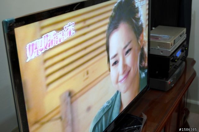 Sony KDL 46HX750簡單開箱