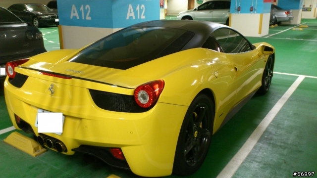 大黃 Ferrar 458 Italia