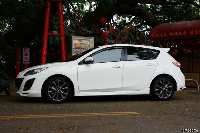 交車後純開箱 MAZDA3 行動版 圖多慎入