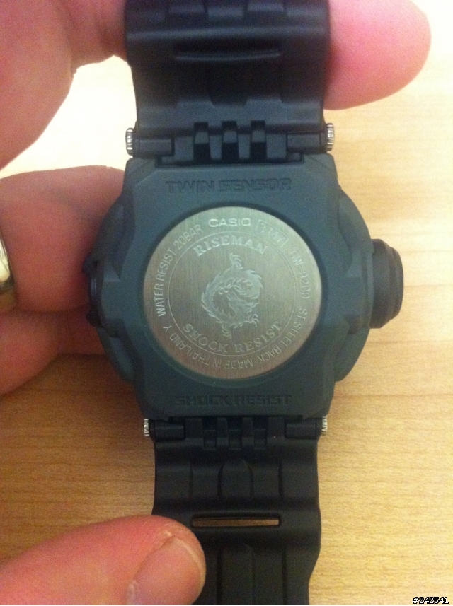 [開箱] CASIO G-SHOCK 太陽能電波錶 GW-9200-1DR