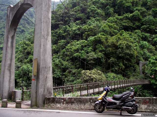 2012.4.23.馳騁山林不用遠,烏來福山好風景~
