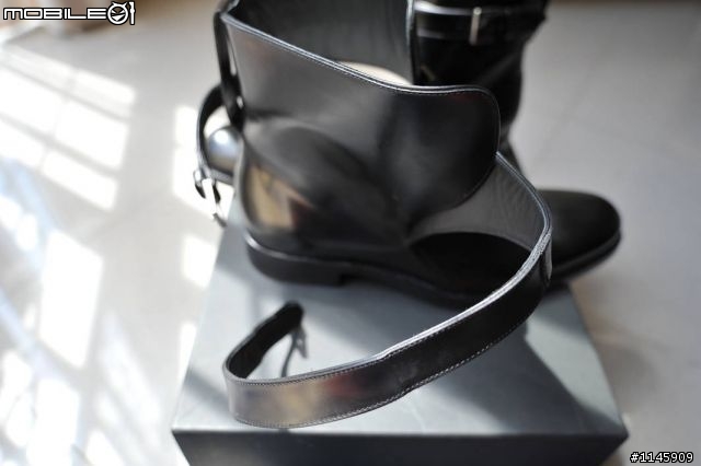 [我不是蜈蚣] 交到壞朋友之Dior Homme 皮條靴