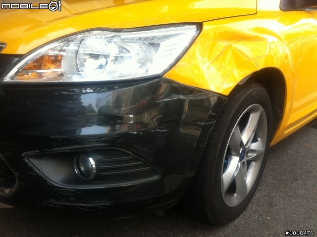 車禍了! 當小柴佛撞小柴佛