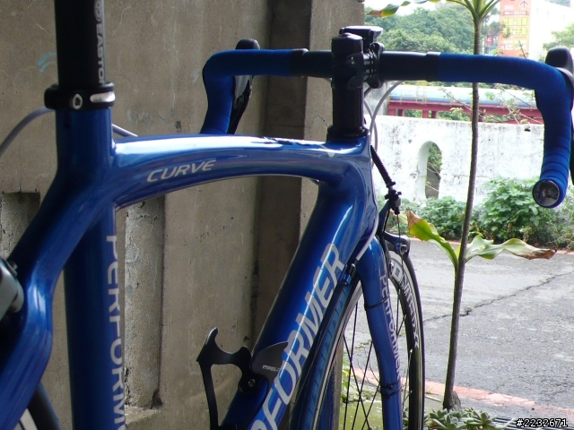 分享PERFORMER CURVE PR1 客製藍色塗裝