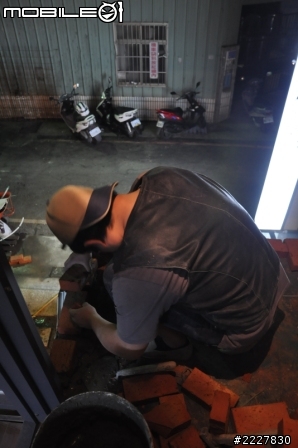 兄弟施工VS兩光設計師 (當小蝦米遇到大白鯊),自己DIY強力收尾中(工作風)