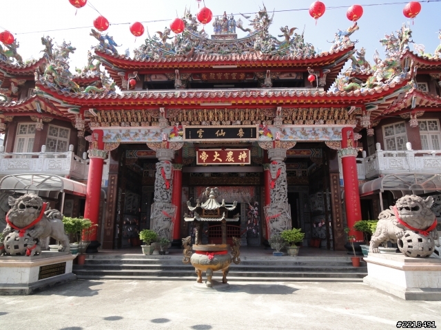 高雄橋頭綠色鐵馬踩風行