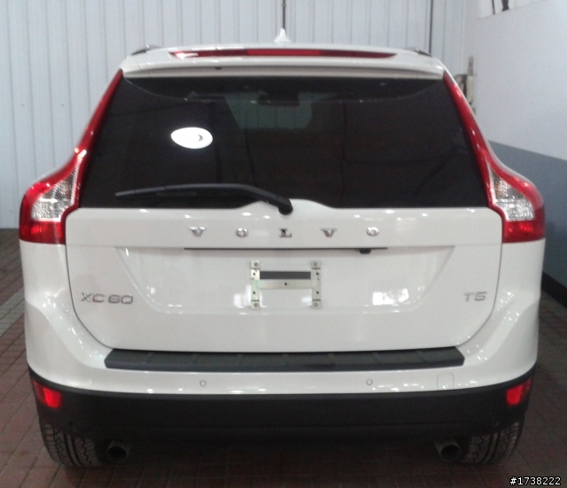我的XC60 T5極地白來啦~