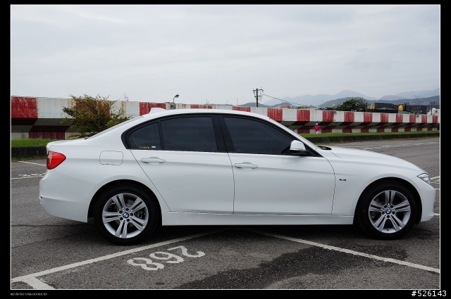 BMW 320d Sport line F30 開箱與分享[4/8更新 平均油耗 19.7 Km/L]