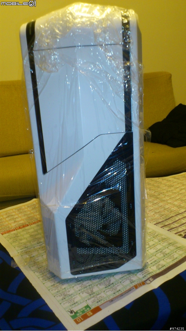 (開箱)  LG-32   LW4500  32吋  +   VS248H  24吋   +   NZXT 410 小幻影 +  節能省電