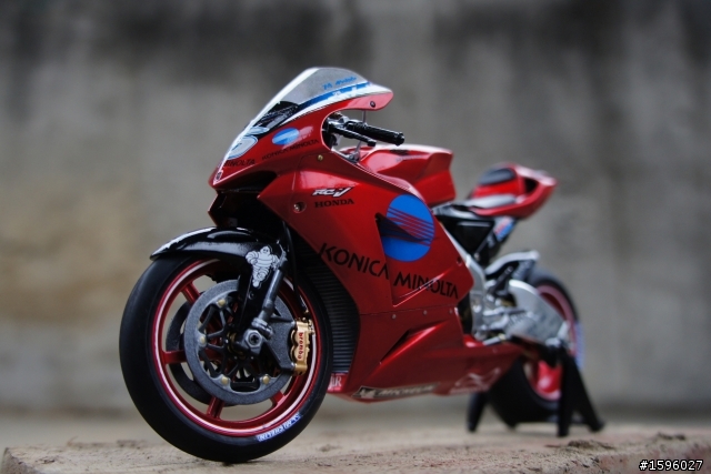 重型機車模型組裝完成啦!!KONICA MINOLTA Honda RC211V'06 1/12( 更新6回)