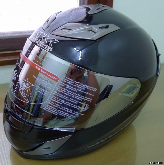 【開箱】SBK 安全帽 X8R