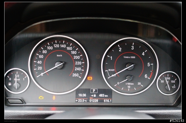 極致 BMW F30