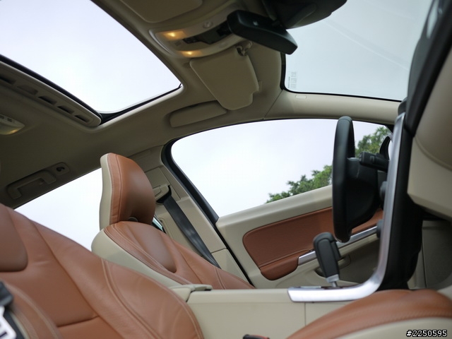 [update]超多圖不專業開箱 等待已久的VOLVO V60入手 腳踏車架上身 左撇子曝光