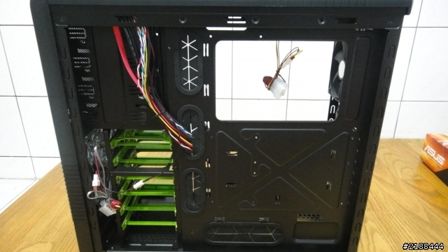 (開箱文) CoolerMaster NV-690 2代 advanced NV版/SATA硬碟外置座/透側/USB3.0