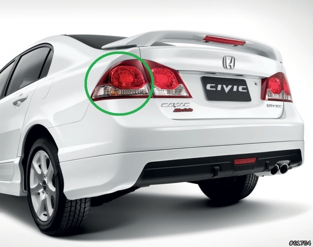Civic8 10年式 後燈罩