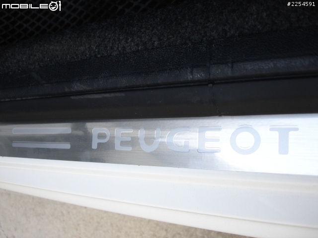 Peugeot 107 開箱