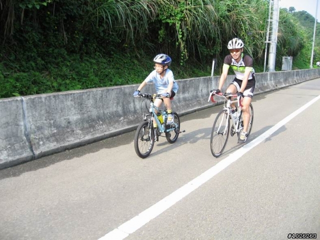 【照片】台72線快速公路樂活飆汗行〈多數為小朋友〉