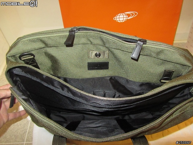 MONOCLE 聯名Porter Shorthauler