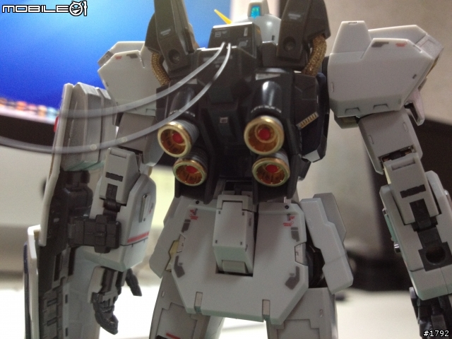[分享] RG Gundam MK-II 幽谷 LED 版！