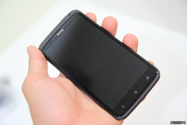 HTC One X 簡易開箱