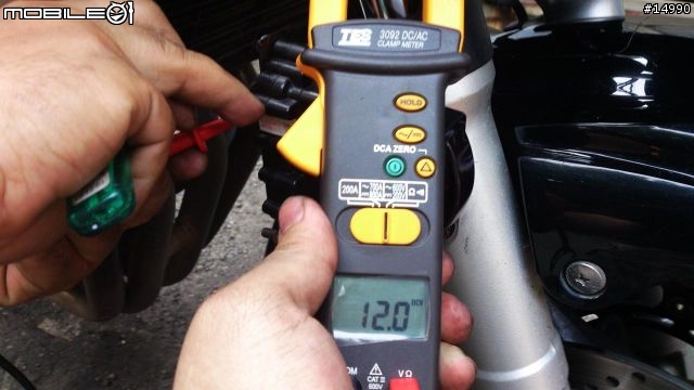 [教學]YAMAHA FZ6S Spec1 更換水箱水，安裝水溫錶、測速器、車充