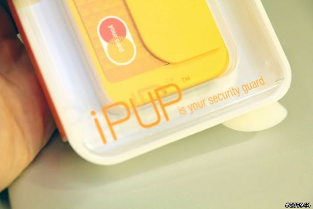 [開箱] 可以收納卡片的狗狗造型iPhone殼-iPUP