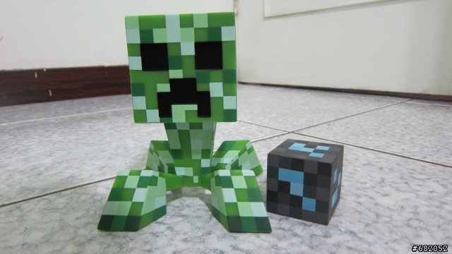 MINECRAFT-CREEPER(苦力怕)官方公仔開箱~圖多慎入